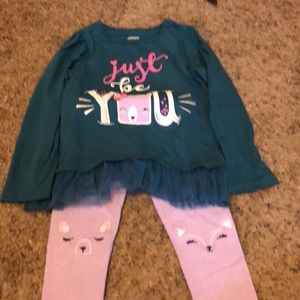 5t top and 4 t matching leggings